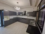 A large villa in a great location in front of the mosque : Image 3