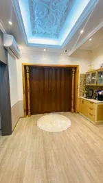 🏡 فيلا سكني استثماري زاوية للبيع في الروضة 3 عجمان | مقابل مركز عجمان الصحي | مسبح خاص | شارعان قار : Image 8