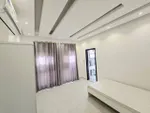 Villa for annual rent in a great location, modern design and elegant furniture : Image 4