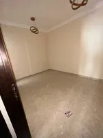 For Rent Apartment in Al Rashidiya, Ajman : Image 5