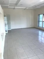 🏢 مكتب مميز للإيجار السنوي – إطلالة بحرية مباشرة في المجاز1 _ الشارقة 🌊 : Image 6