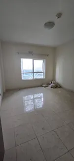 للبيع في أبراج الأورينت غرفتين وصالة وحمامين مع بلكونة، : Image 3