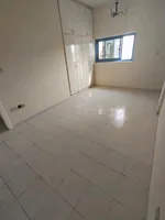 Two rooms and a hall : Image 6