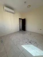 شقة للإيجار في النباعة, الشارقة : Image 3