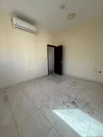 شقة للإيجار في النباعة, الشارقة : Image 8