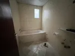 For Rent Apartment in Al Qulayaah, Sharjah : Image 3