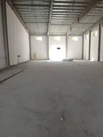 A huge warehouse and a unique opportunity for large activities at an affordable price and a great location : Image 6