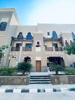 Villa for rent in Al Raffa directly opposite Sharjah Corniche, first row : Image 2