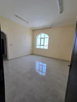 للبيع فيلا سكنية في العين زاخر : Image 1