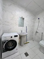 47 : Image 5