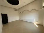 للايجار شقة غرفتين وصاله في البطين ابوظبي : Image 1