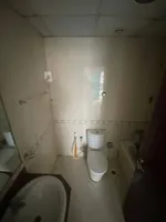 فرصتك لتملك الحر بعجمان عرغرفه وصاله 2 حمام مع بلكونه ابراج السيتى تاور : Image 3