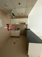 فرصتك لتملك الحر بعجمان عرغرفه وصاله 2 حمام مع بلكونه ابراج السيتى تاور : Image 4