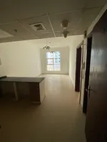 فرصتك لتملك الحر بعجمان عرغرفه وصاله 2 حمام مع بلكونه ابراج السيتى تاور : Image 5