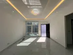 شقه 2غرفه وصاله 2حمام مع حوش خاص : Image 4