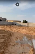 حوطه للايجار السنوي مساحه كبيرة موقع مميز : Image 2