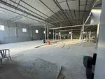 🏭 مستودع في موقع مميز القصيص يشمل جميع النشاطات  مكتب وغرفه حارس وغرفه صلاة و3 حمامات : Image 2