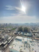 للبيع شقة فاخرة  غرفة + وصالة مع اطلالة مفتوحة على المدينة : Image 3