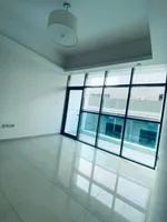 شقه غرفتين وصاله في افضل ابراج عجمان (ابراج عجمان وان)اطلاله بحريه بالكامل بسعر670الف درهم فقط : Image 3