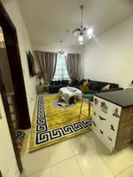 بقسط شهري 2950 فقط شقة غرفة و صالة للبيع في السيتي تاور : Image 1