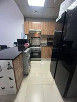 بقسط شهري 2950 فقط شقة غرفة و صالة للبيع في السيتي تاور : Image 4