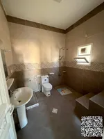 فيلا تجارية 10000قدم علي شارع مكة منطقة الروضةCommercial villa – 10,000 sq. ft. on Makkah Street, Al Rawda area. : Image 7