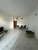 شقة للبيع بابراج الواحة غرفتين و صالة | تملك حر لجميع الجنسيات و يورث | اقساط مباشرة مع المطور بدون فوائد بنكية : Image 3