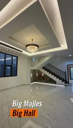 فيلا مميزة للبيع بالحليو 2 | 5 غرف ماستر مع مجلس و صالة و 2 مطبخ | تكييف مركزي | تشطيب سوير | تملك حر لجميع الجنسيات و يورث : Image 3