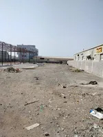 حوطه للايجار السنوي بمساحة كبيرة مع  سكن عمال غرفتين وحمامين ومكتب : Image 6