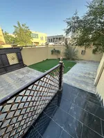 فيلا للايجار مويهات 3 عجمان : Image 1