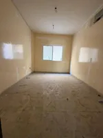 فرصه مميزة سكن عمال عدد غرف كبير يناسب الشركات والمستثمرين  في افضل موقع عجمان : Image 1