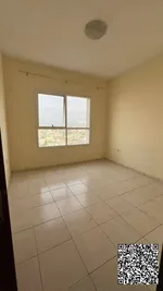 Apartment with 2 bedrooms and living room, high floor, open view with balcony, Garden City Towers. : Image 3