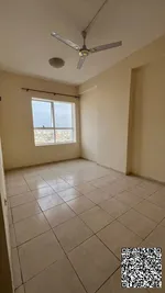 Apartment with 2 bedrooms and living room, high floor, open view with balcony, Garden City Towers. : Image 4