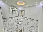 A room and a hall : Image 2