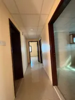 للايجارالسنوي غرفتين  وصاله2حمام في الكورنيش اطلاله مباشره البحر عجمان/For annual rent: 2 bedroom, living room, and bathroom in Ajman Corniche, with direct sea view. : Image 4