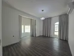 For Rent Villa in Al Jerf, Ajman : Image 7