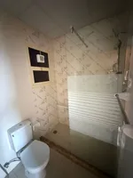 غرفه وصاله اول ساكن الجرف 3 تاور جديد ايجار سنوى بعجمان : Image 2