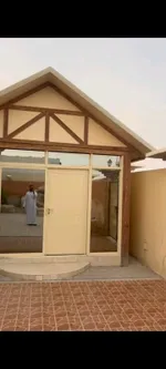 A distinctive villa for sale in Al Ghafia, Al-Riqqa suburb, with a garden view of 6500 feet - Sharjah : Image 3