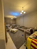 ب 435 الف درهم فقط شقة غرفة و صالة للبيع في ابراج الاورينت مساحة واسعة اطلالة مفتوحة الخور : Image 3