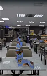 مطعم جاهز بالكامل للتشغيل للبيع في موقع حيوي على شارع الشيخ خليفة : Image 7