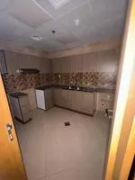 Gulf Tower Emirates City : Image 7