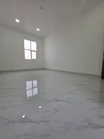 شقة للإيجار ابو ظبي مدينة الرياض
رقم التواصل 0589147140                                         تتكون من 
2غرفتين 
1صالة 
مطبخ
2دورات مياة 
يتوفر في الموقع جميع خدمات 
شامل فواتير الموية الكهرباء النيت 
للإيجار سنوي 34الف : Image 8