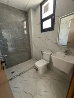 أول ساكن بمنطقة الحميدية غرفتين وصالة : Image 7