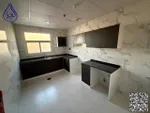 شقة غرفتين وصالة و3 حمام بناية جديدة مساحة واسعه بموقع مميز : Image 4