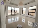Modern brand new villa, first occupation, elegant interior design in Al Yasmeen area. : Image 7