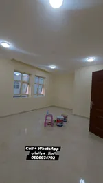 شقة للإيجار في الصاروج, العين : Image 2