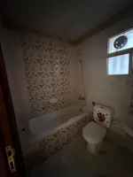 غرفه وصاله 2 حمام مع بلكونه ايجار السنوى بعجمان : Image 5