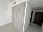 Apartment for annual rent, two bedrooms and a living room, on Khalifa Main Street : Image 5