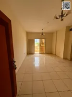 شقة غرفة وصالة واسعة مع بلكونة في الراشدية 2 – موقع مميز : Image 4