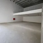 Warehouse for annual rent in a very special location suitable for all commercial and industrial activities : Image 6